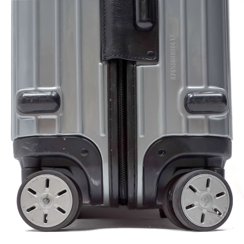 リモワ サルサ 876.56-3 48リットル 中古商品 4輪