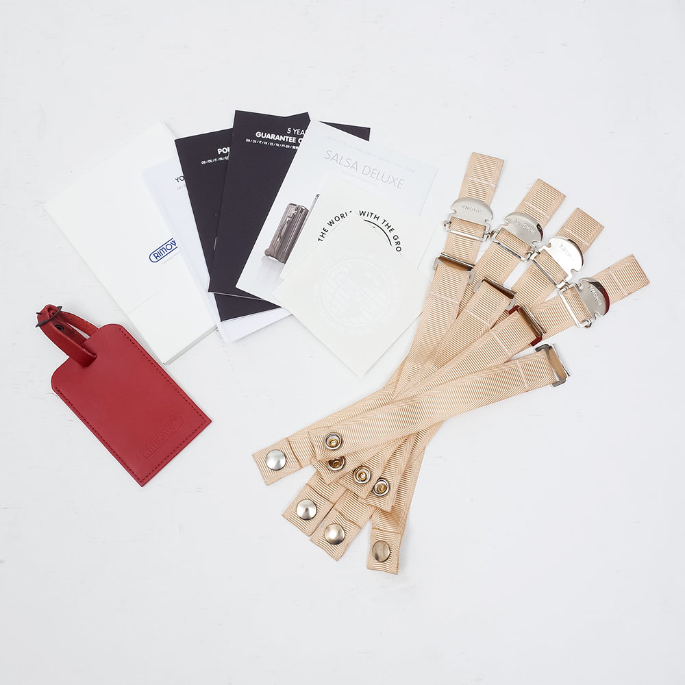 リモワ サルサデラックス ハイブリッド 中古美品 23リットル 4輪