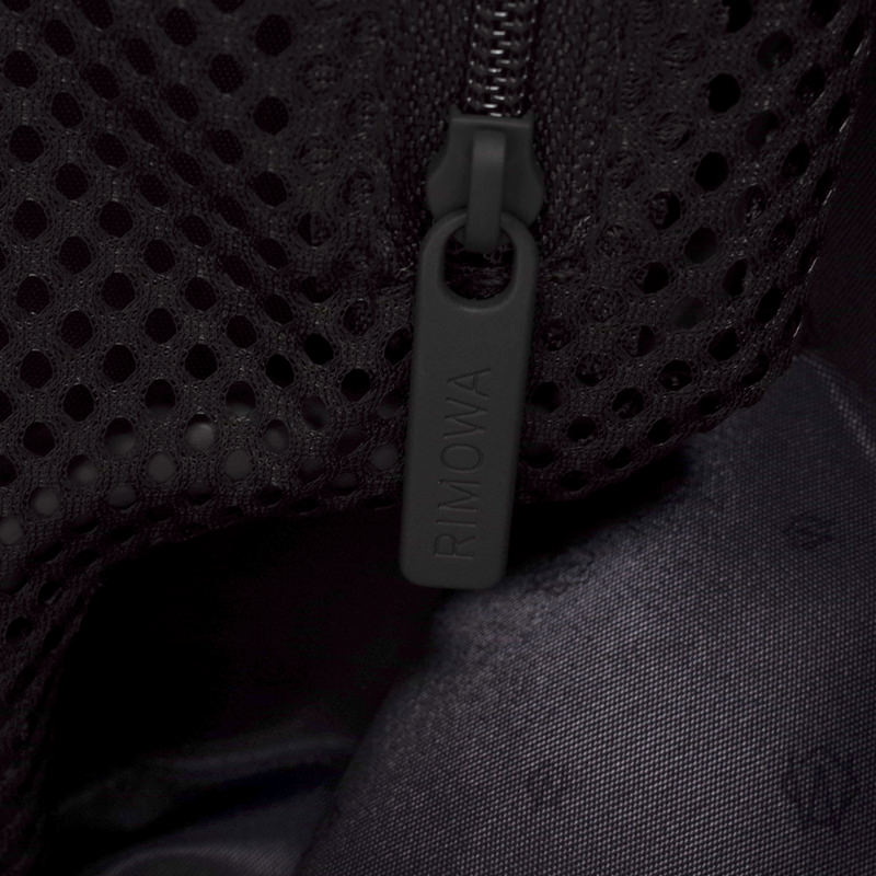 エッセンシャル ルフトハンザエディション Cabin ブラック 36L