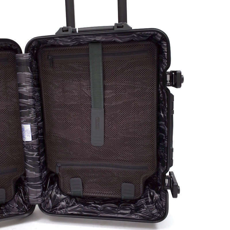 リモワ&モンクレール限定 36リットル 4輪