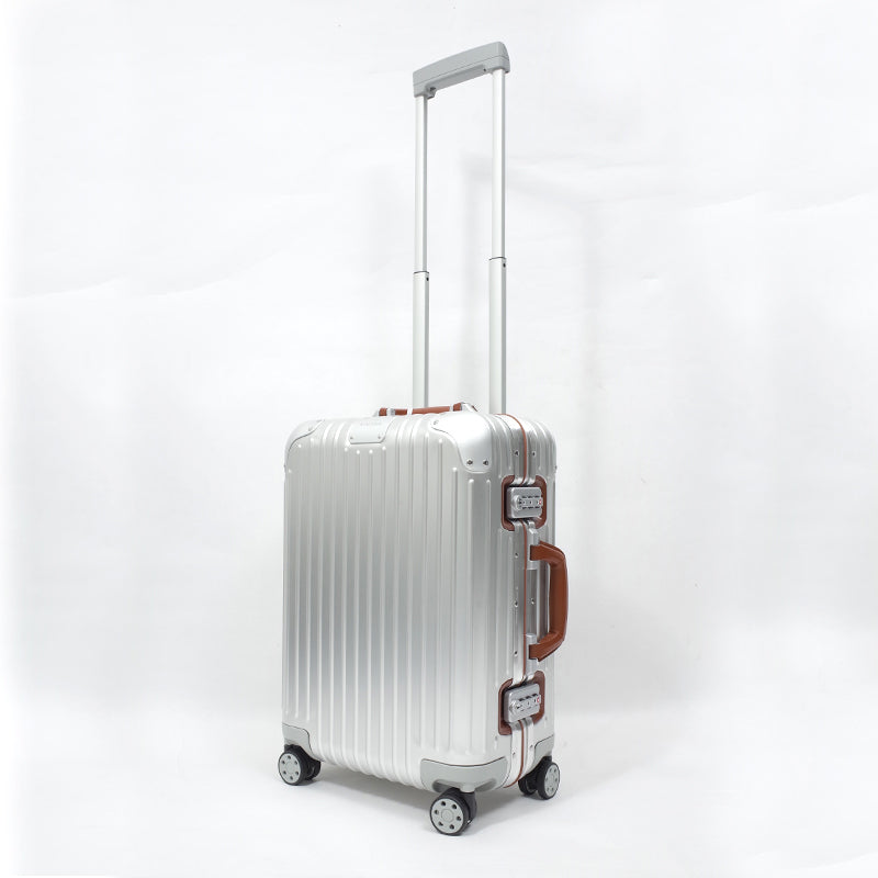 リモワ オリジナル 925.90.04.2 キャビン ツイスト 35リットル 在庫商品 4輪
