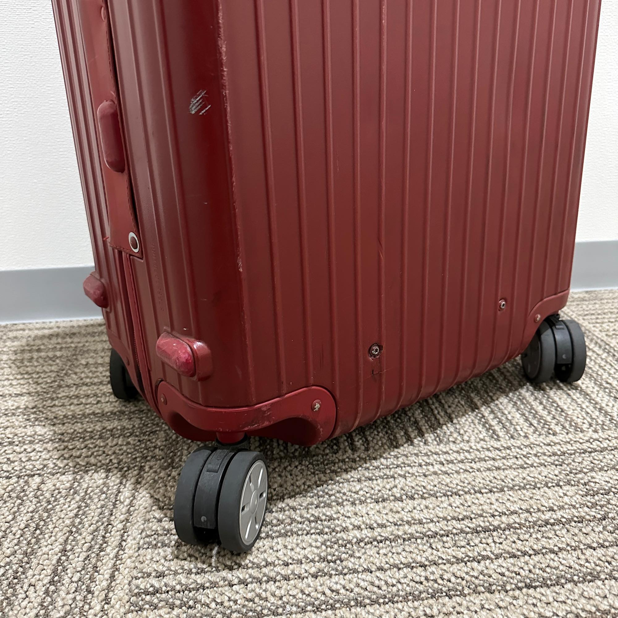 【ジャンク】リモワ サルサ 875.63 ジャンク商品 61リットル