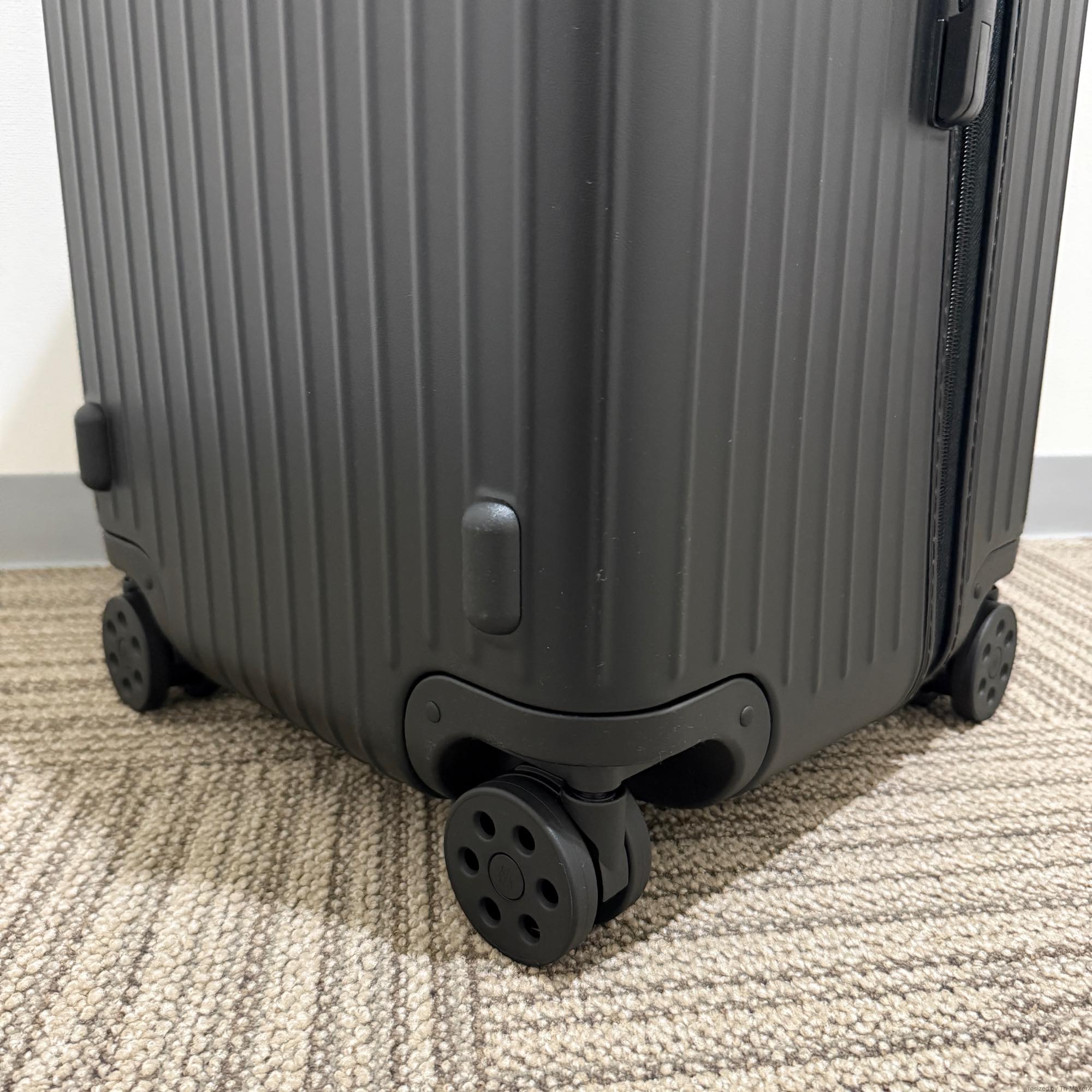リモワ エッセンシャル 832.80.63.4 トランクプラス アウトレット品 101L マットブラック
