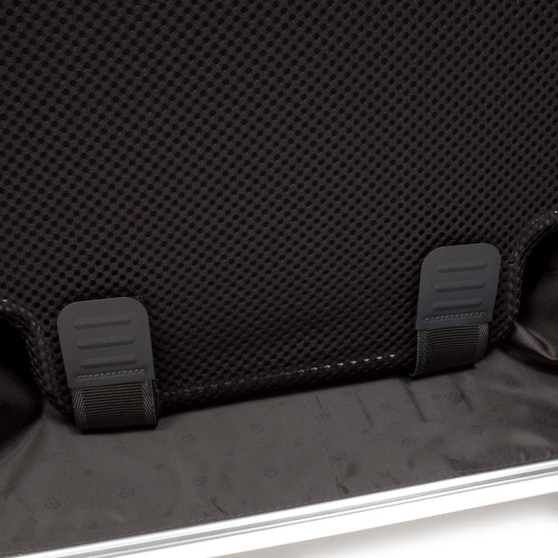 オリジナル ルフトハンザエディション Check-In M シルバー 60L 在庫商品