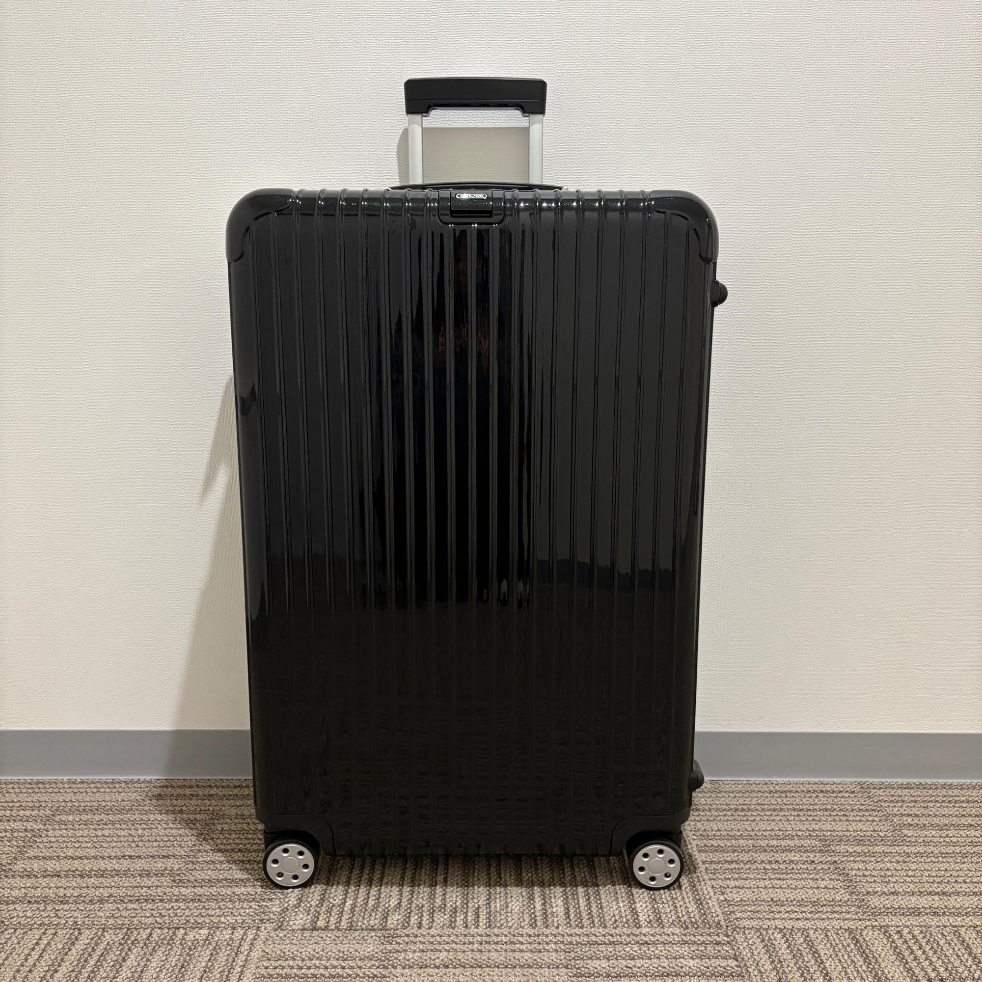 リモワ サルサ デラックス 830.77.50.4 97リットル 新品 4輪