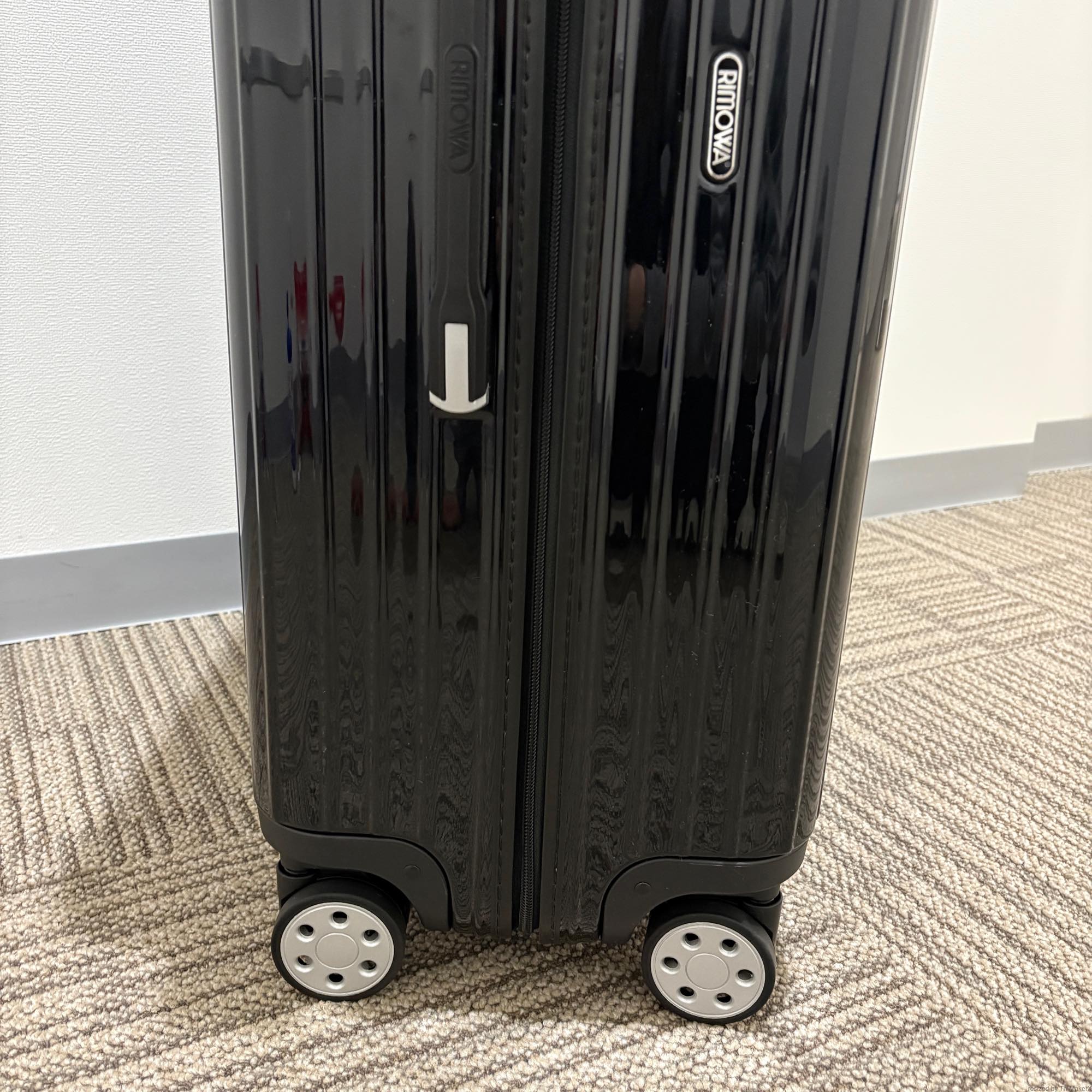 リモワ サルサ デラックス 830.77.50.4 97リットル 新品 4輪
