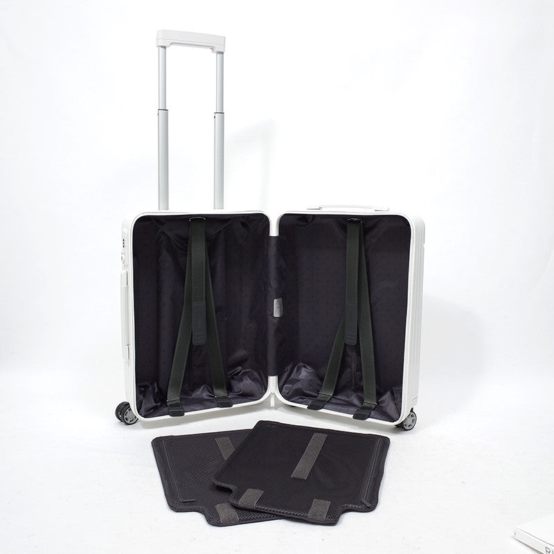 リモワ エッセンシャル 832.53.66.4 キャビン 36L 在庫商品 ホワイト