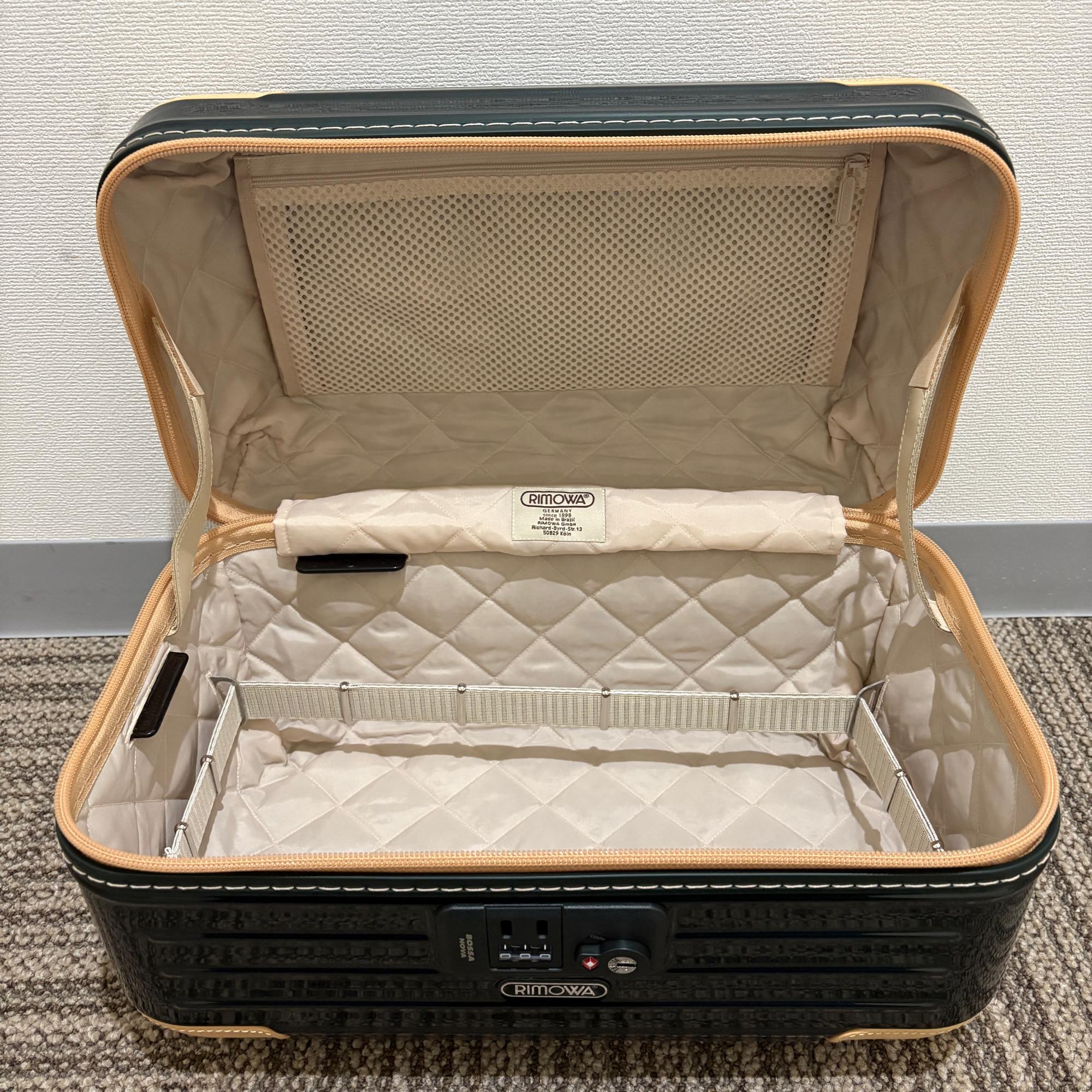 リモワ ボサノバ ビューティーケース 870.38 新品 13リットル