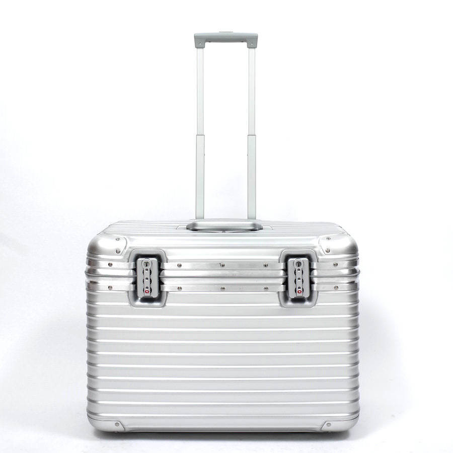 リモワ パイロット 920.51.00.2 在庫商品 37リットル 2輪