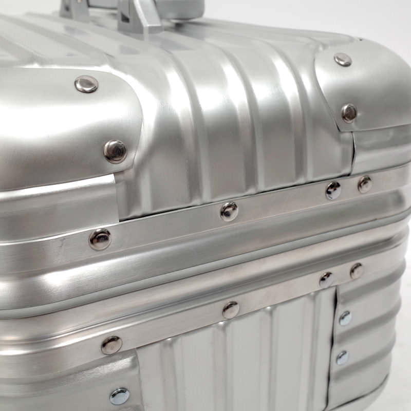 リモワ トパーズ 923.38.00.0 在庫商品 11リットル