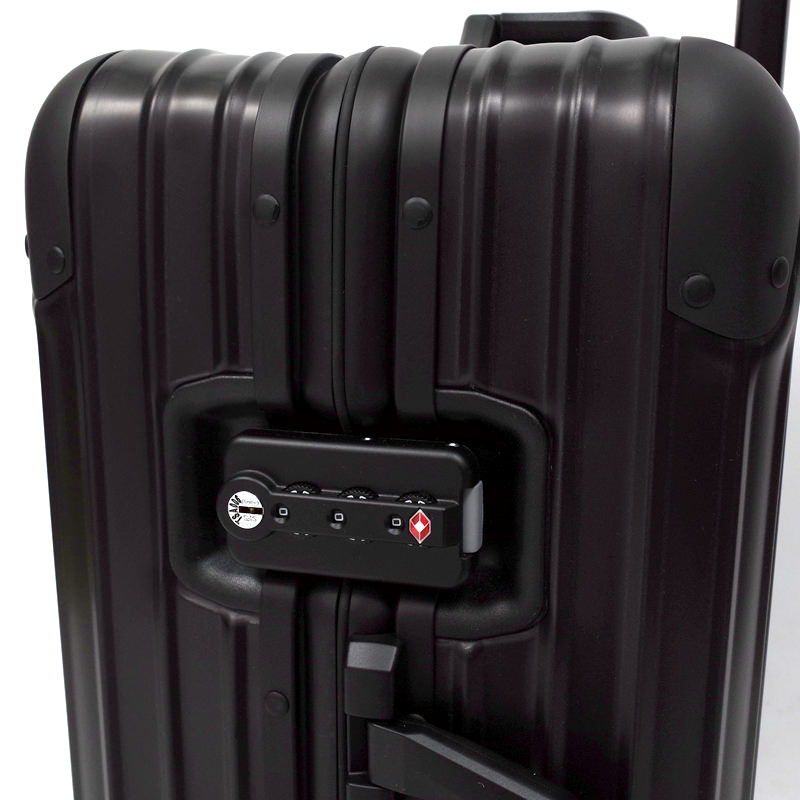 リモワ トパーズ ステルス 923.56.01.4 在庫商品 45リットル 4輪