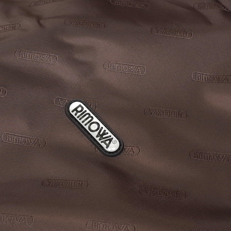 リモワ トパーズ チタニウム 924.73.03.4 在庫商品 85リットル 4輪
