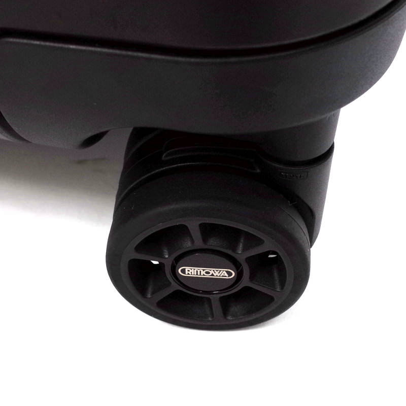 リモワ×モンクレール限定 在庫商品 45リットル 4輪