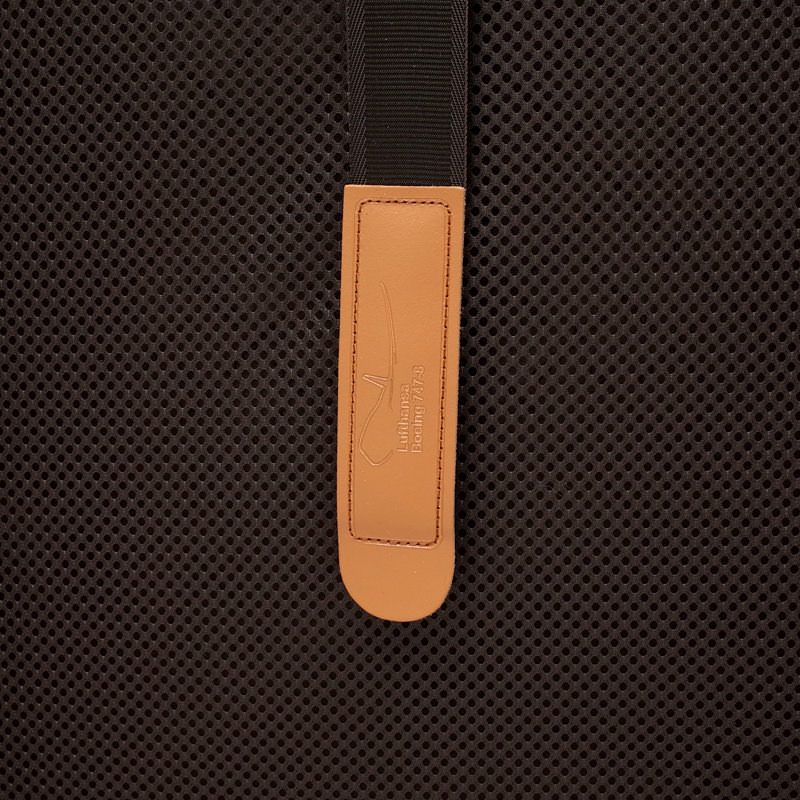 ルフトハンザ リモワ ボーイング 在庫商品 1747675 64リットル 4輪