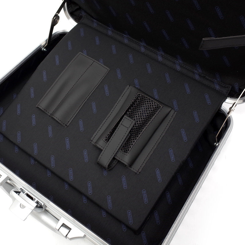 リモワ アタッシェ 900.08.00.0 10リットル 在庫商品