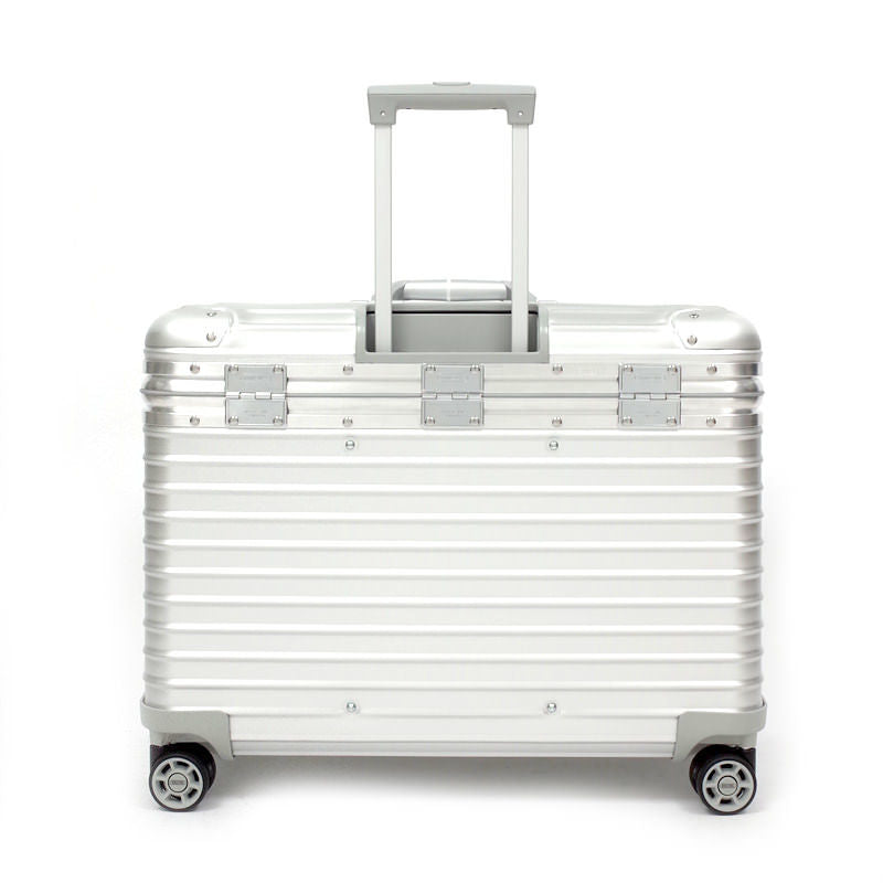 リモワ パイロット 923.51.00.4 在庫商品 37リットル 4輪