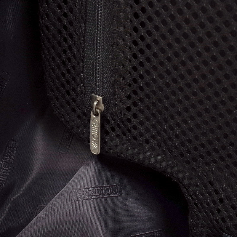 リモワ トパーズ ステルス 924.56.01.4 在庫商品 45リットル 4輪