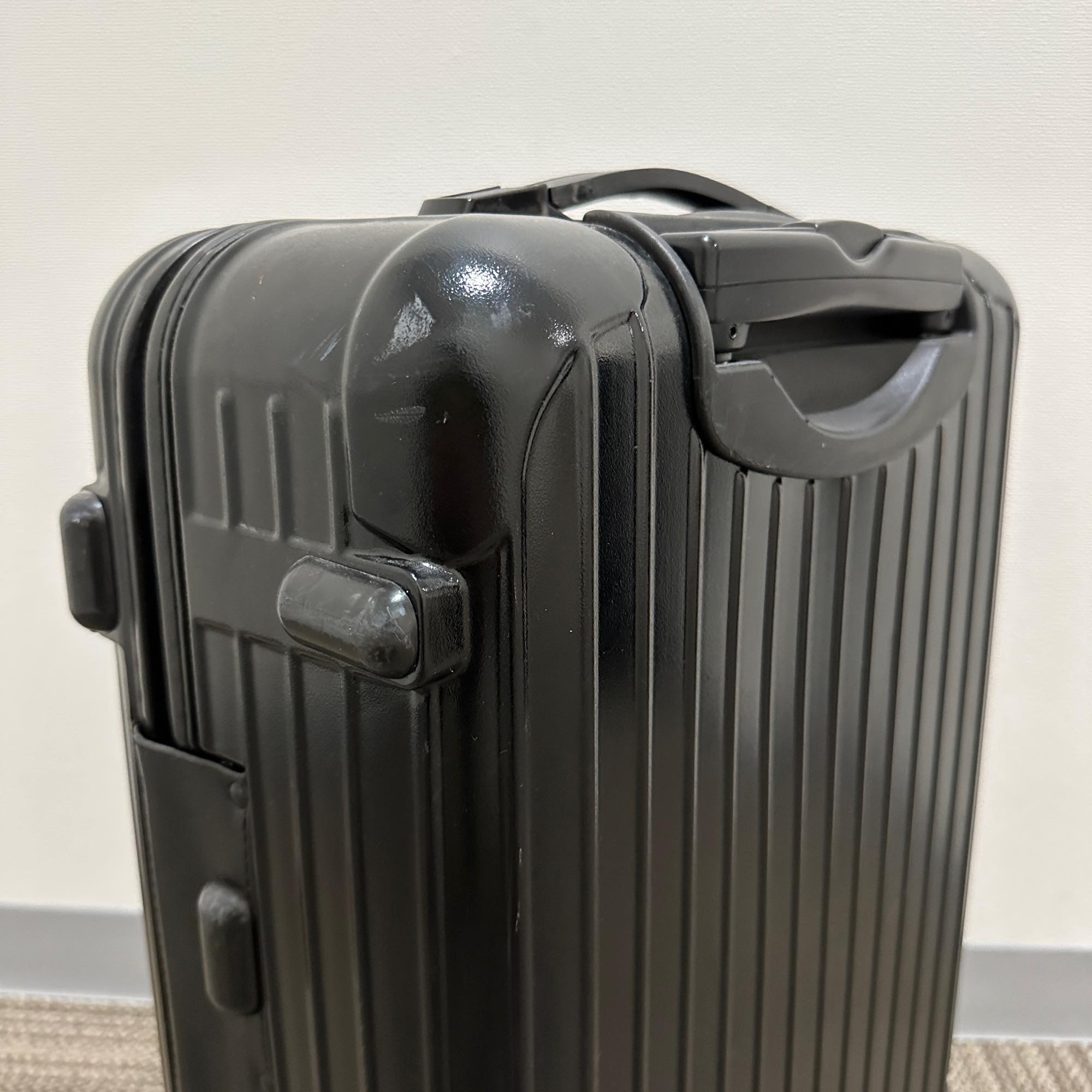 リモワ サルサ 851.52-10 32リットル 中古商品 2輪