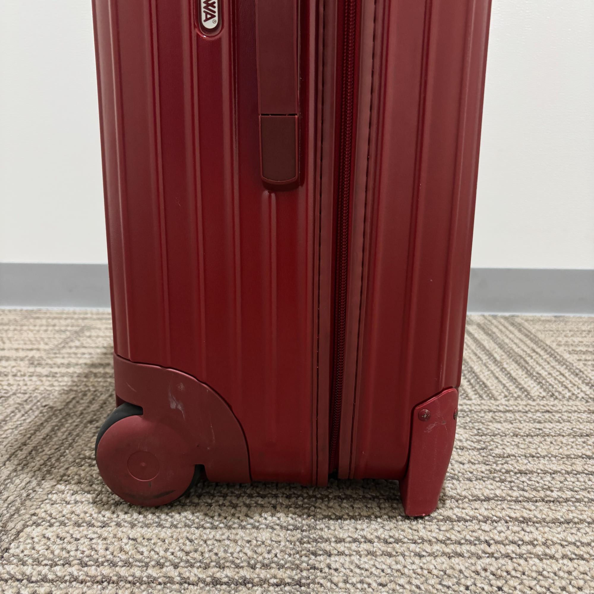リモワ エッセンシャル(サルサ) 855.63-10 中古美品 63リットル 2輪