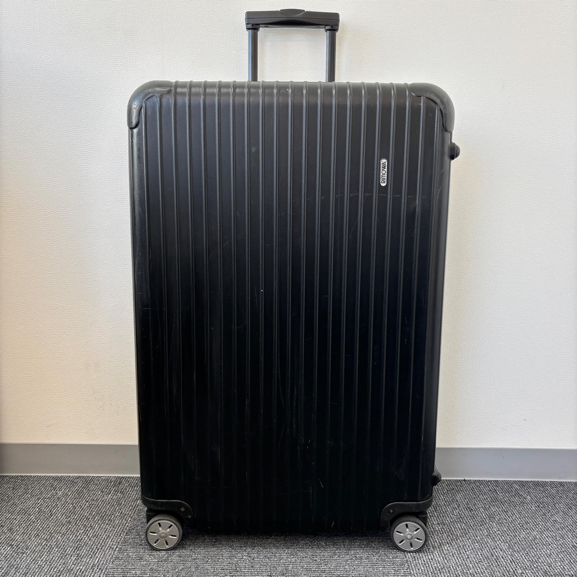 リモワ サルサ(エッセンシャル) 871.77-10 107リットル 中古商品 4輪