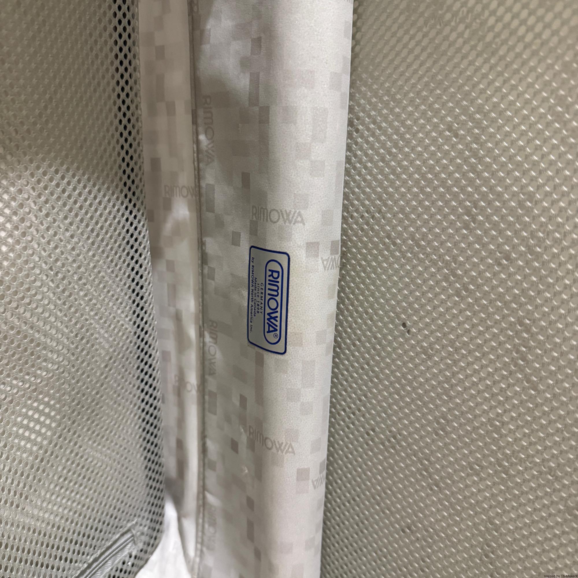 リモワ サルサ 810.52-11 中古美品 33リットル 2輪