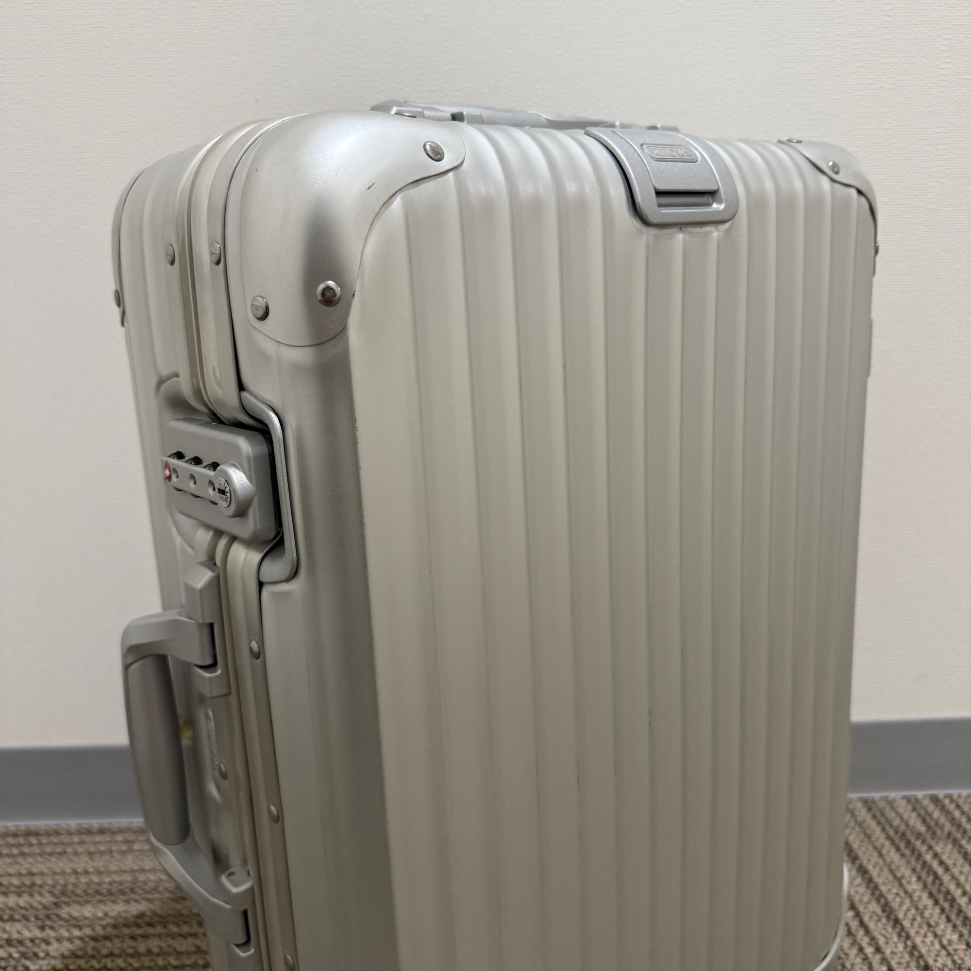 リモワ トパーズ 929.52-13 中古美品 32リットル 2輪