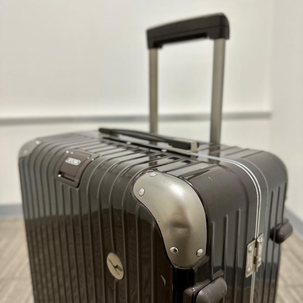 ルフトハンザ リモワ エレガンス 1732955 49リットル 中古商品 4輪