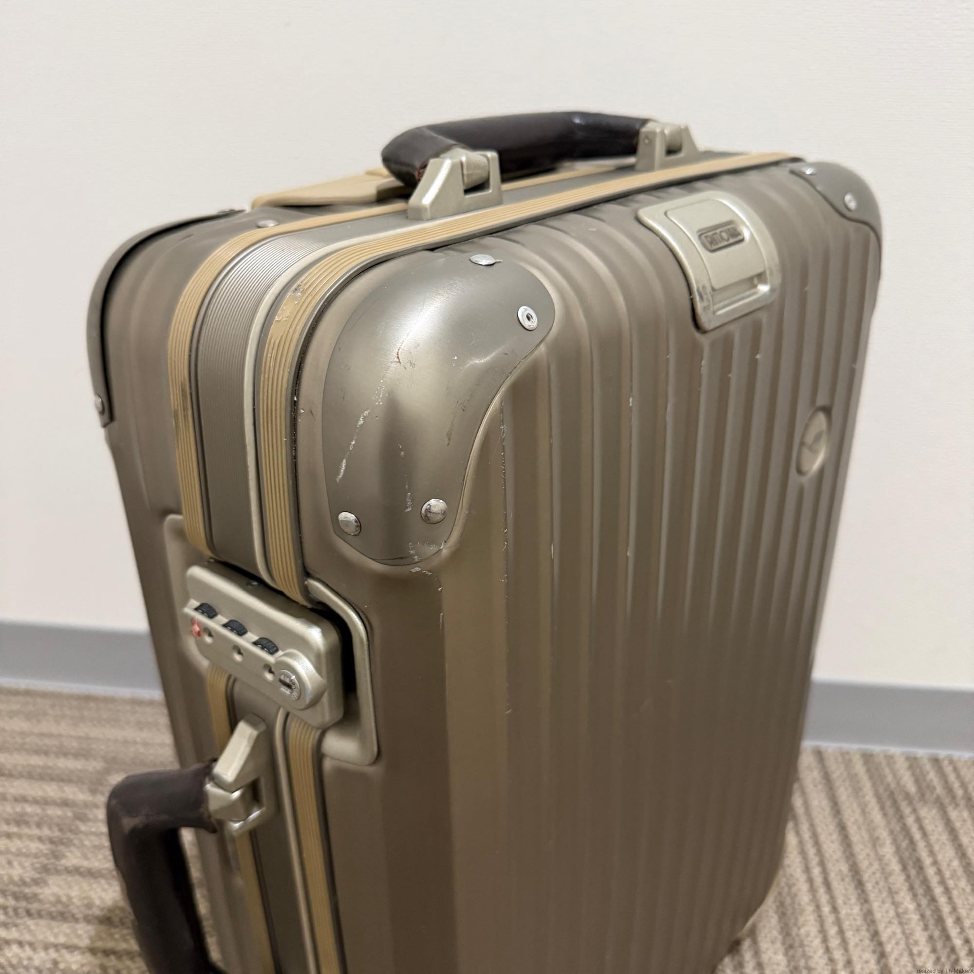 ルフトハンザ リモワ プライベートジェット 1748505 中古美品 32リットル 2輪
