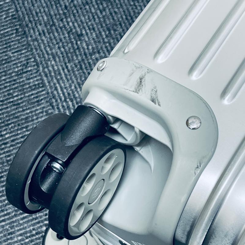 オリジナル ルフトハンザエディション Check-In M シルバー 60L 中古商品