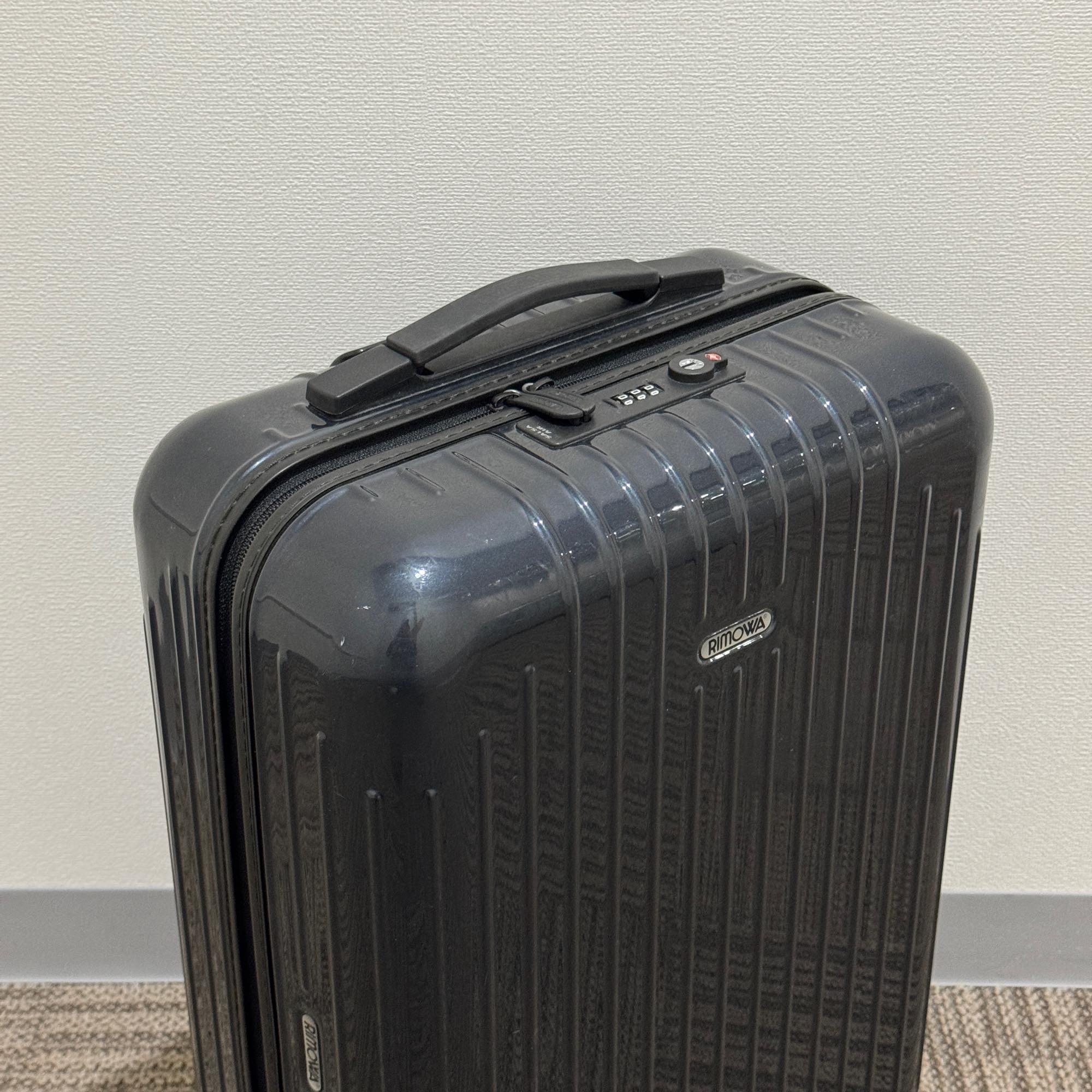 リモワ サルサエアー 中古美品 825.52-2 33リットル 4輪