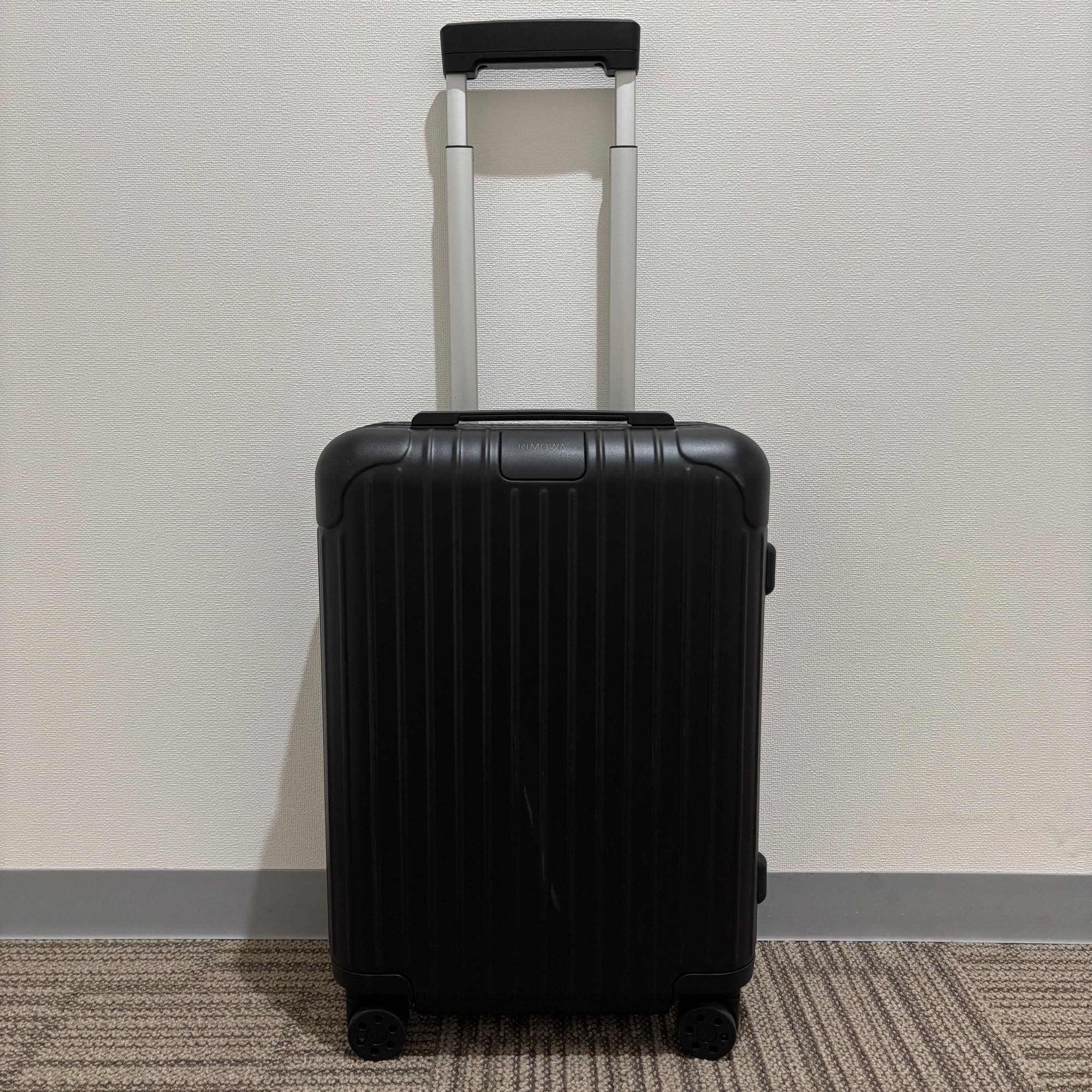 リモワ エッセンシャル キャビンS 34L 832.52.63.1-2 中古美品 マットブラック