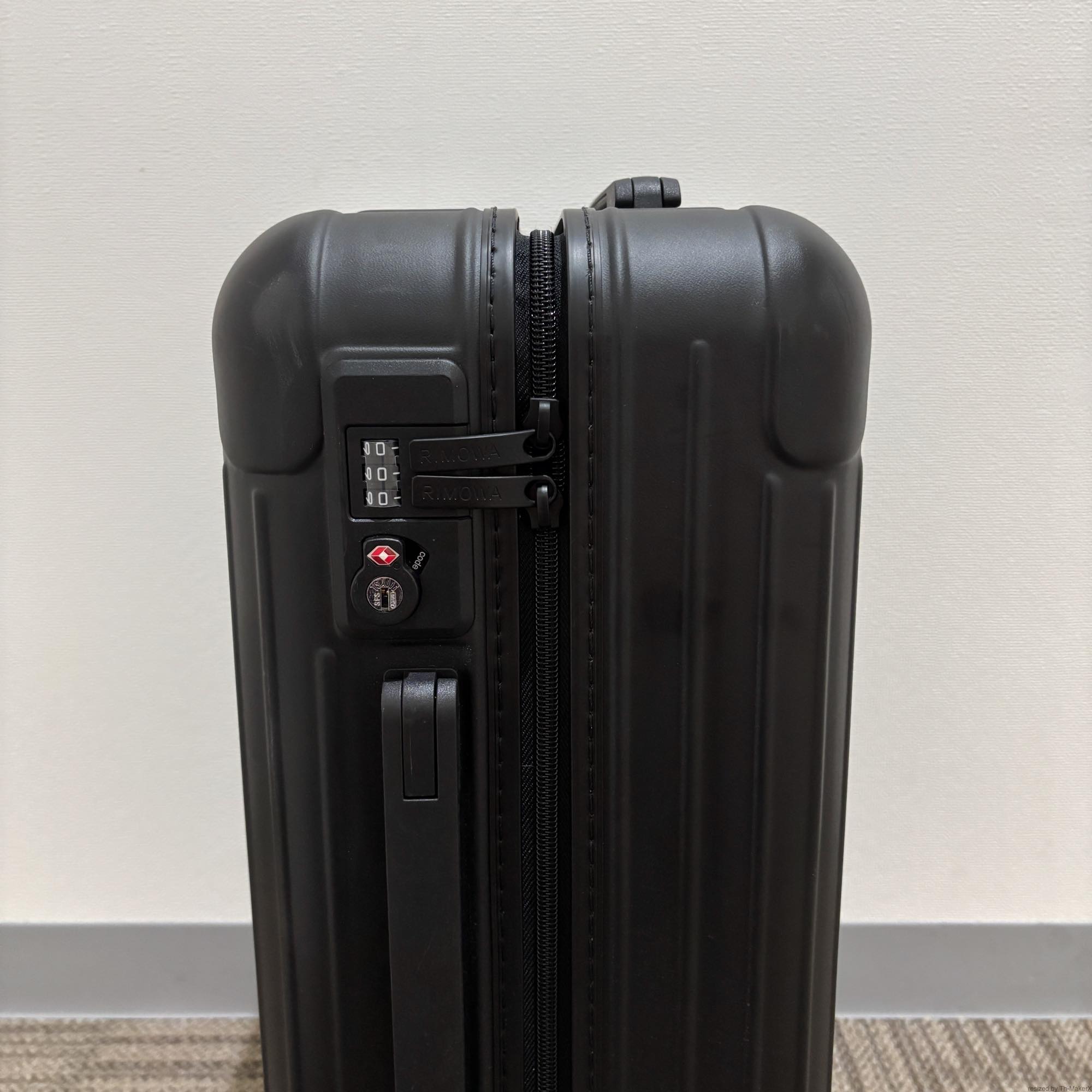 リモワ エッセンシャル キャビンS 34L 832.52.63.1-2 中古美品 マットブラック
