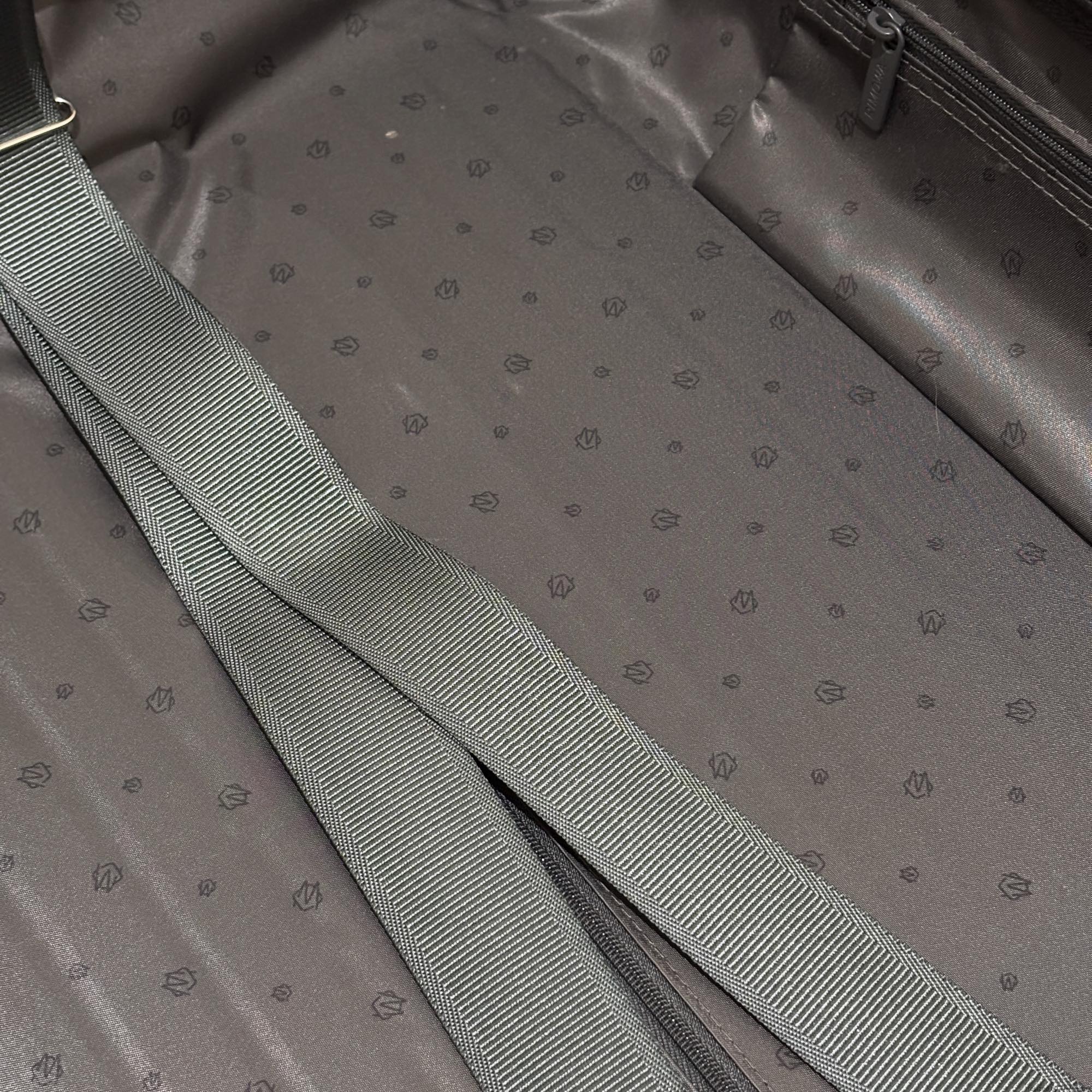 リモワ エッセンシャル キャビンS 34L 832.52.63.1-2 中古美品 マットブラック