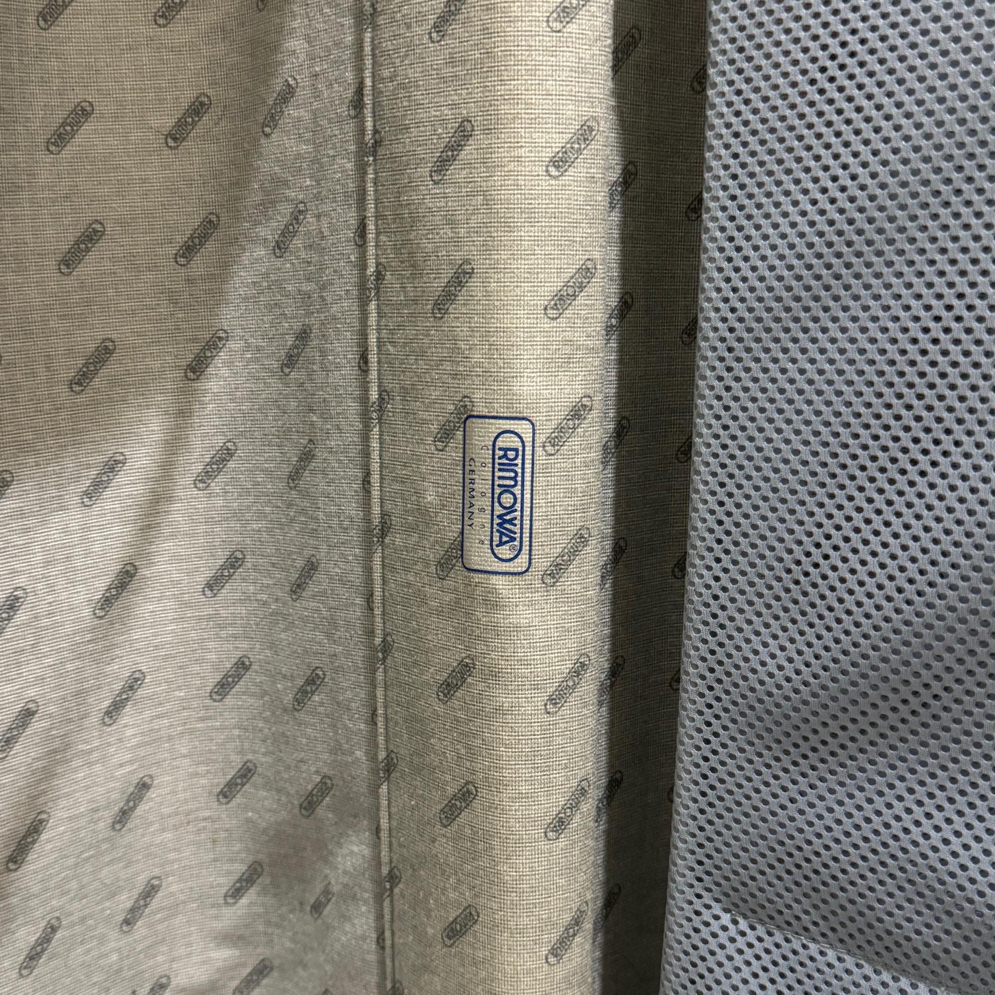 リモワ サルサ 851.77-2 104リットル 中古商品 2輪