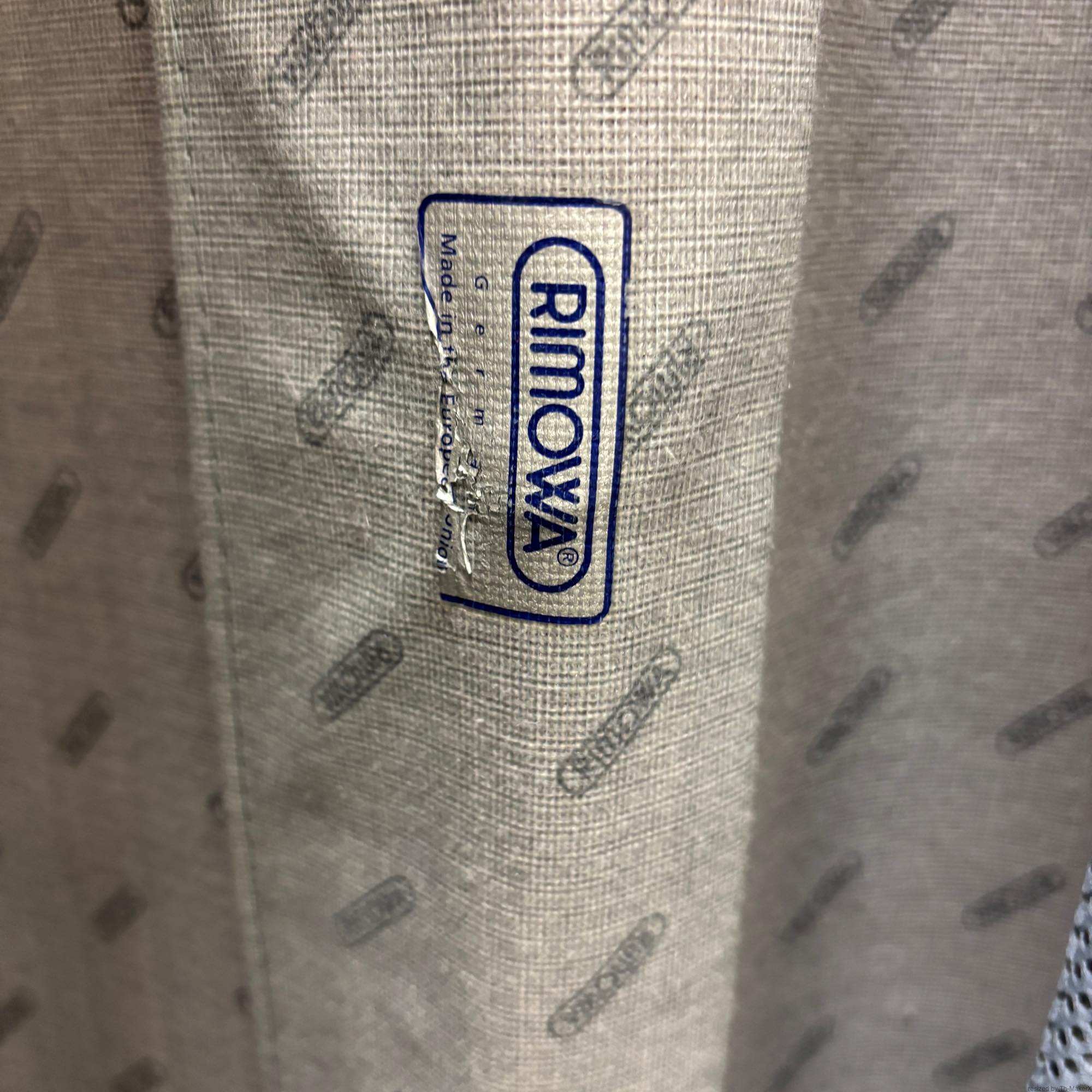 リモワ エッセンシャル(サルサ) 855.77 104リットル 中古美品 2輪