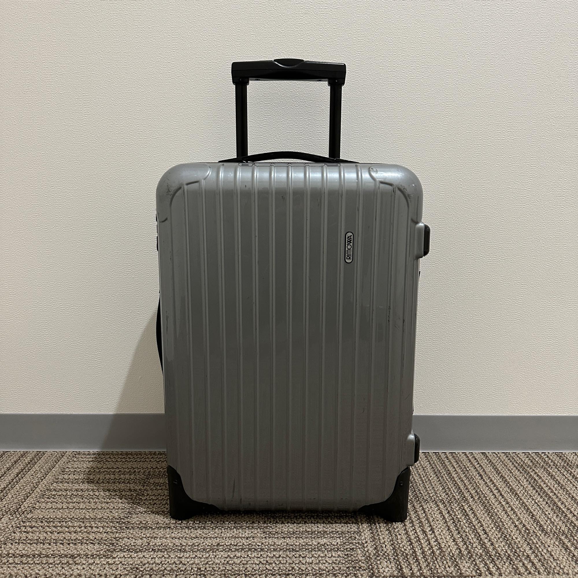 リモワ サルサ 中古商品 856.52-2 35リットル 2輪