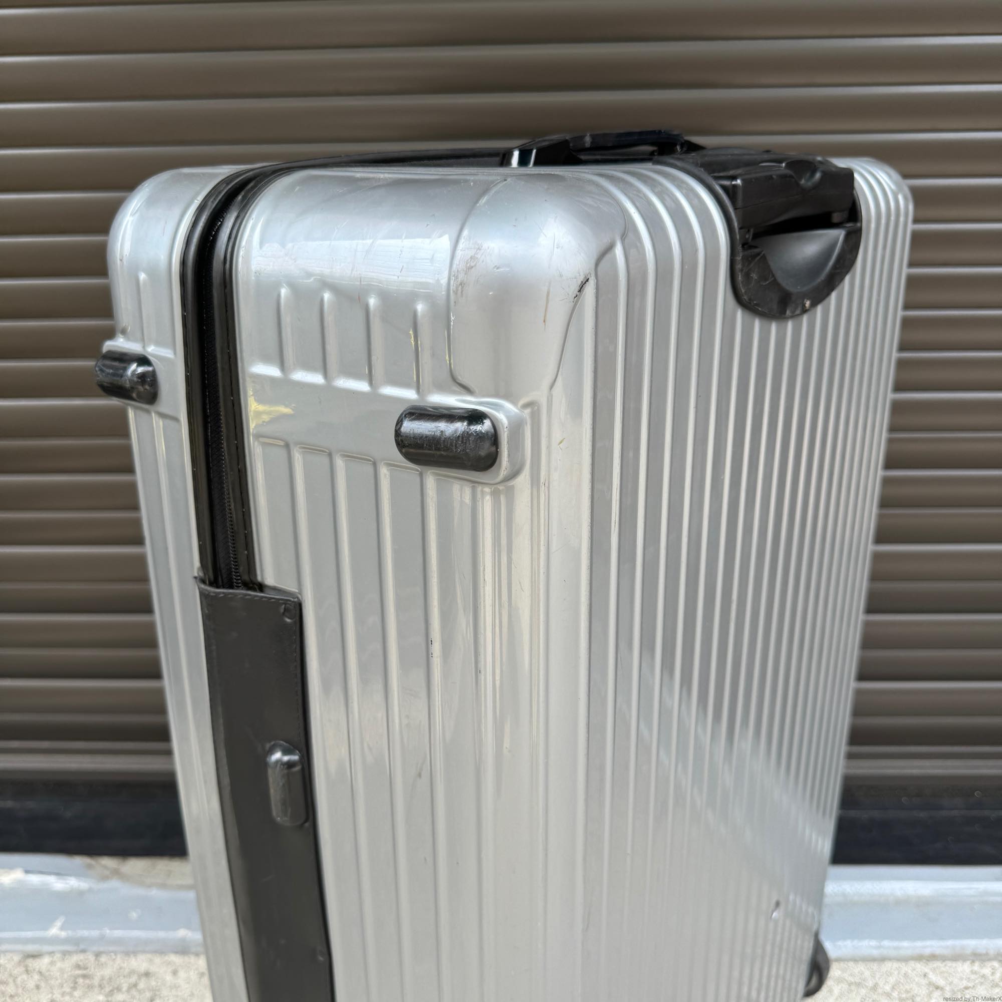 リモワ サルサ 中古商品 856.77-2 104リットル 2輪