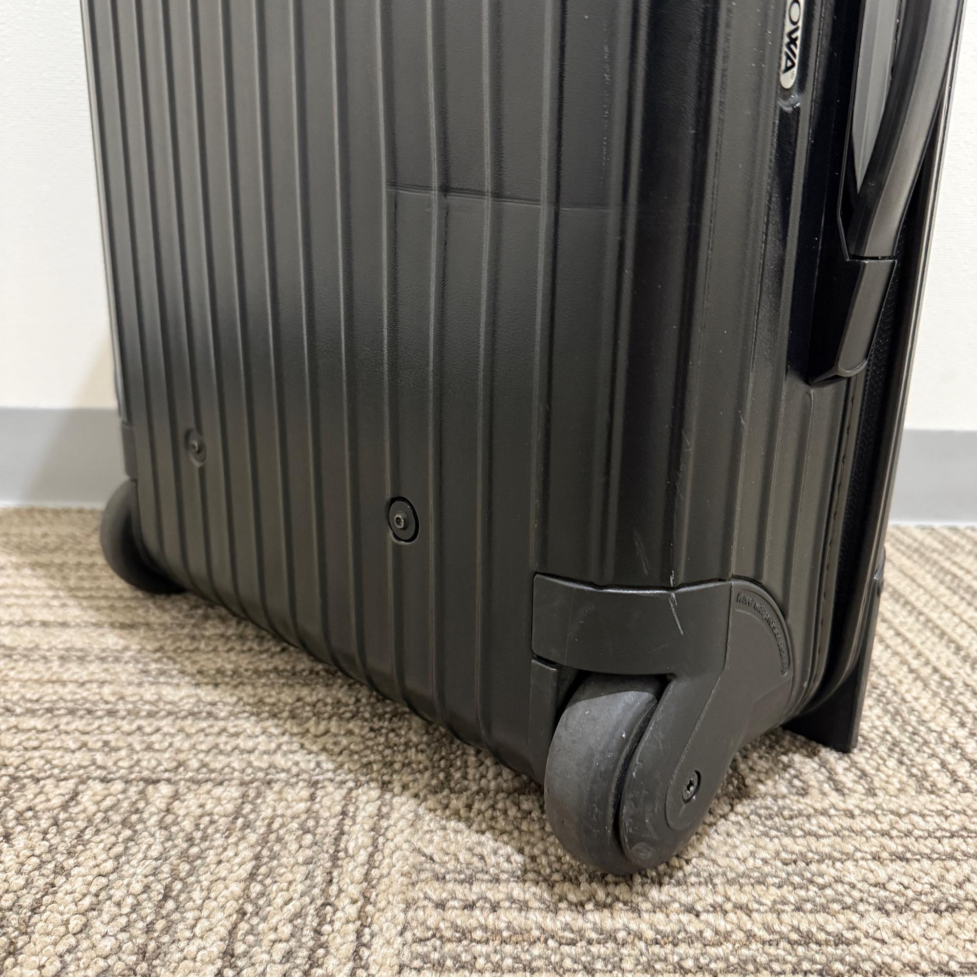 リモワ ボレロ 中古美品 861.52-2 37リットル 2輪