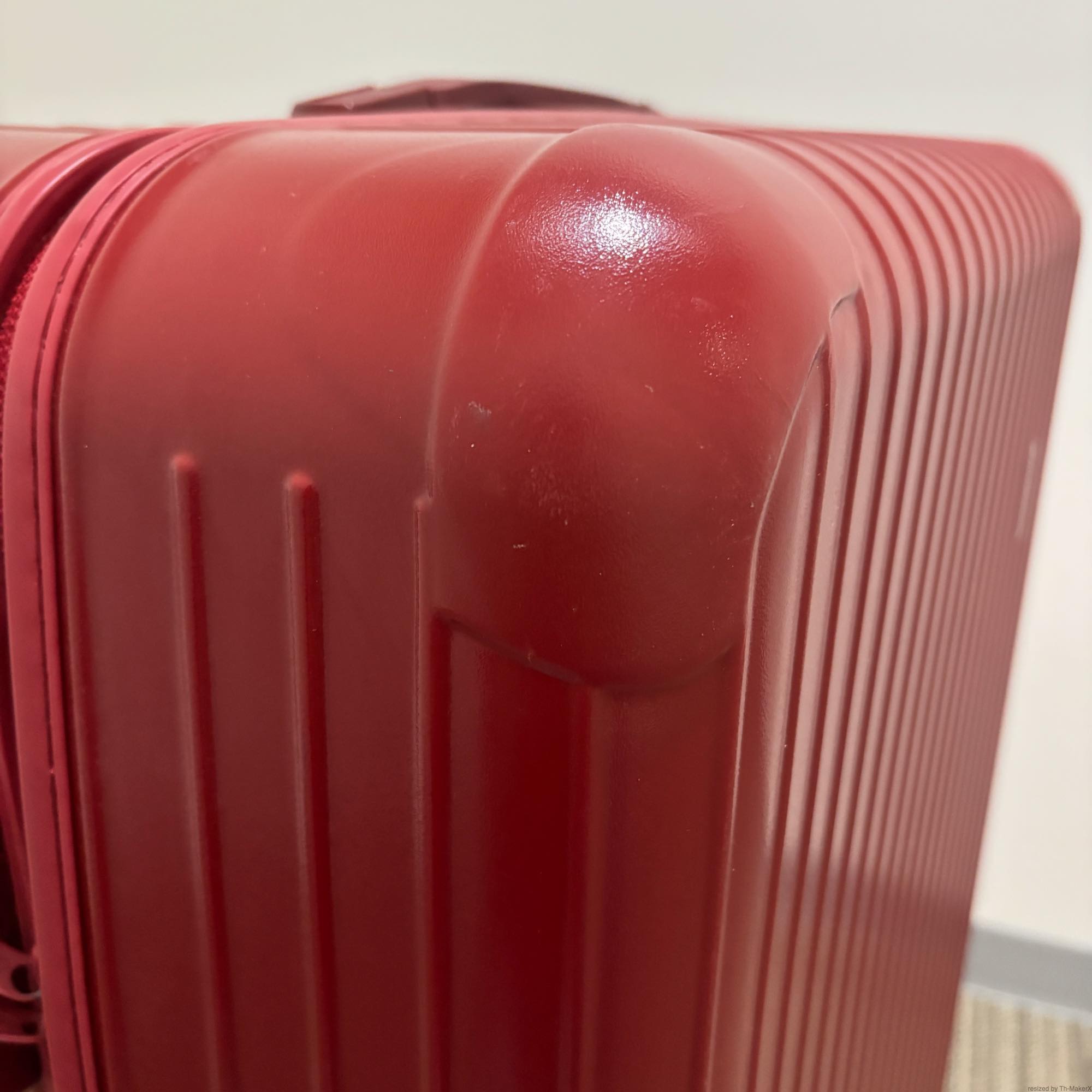 リモワ エッセンシャル(サルサ) 875.70-2 82リットル 中古美品 4輪