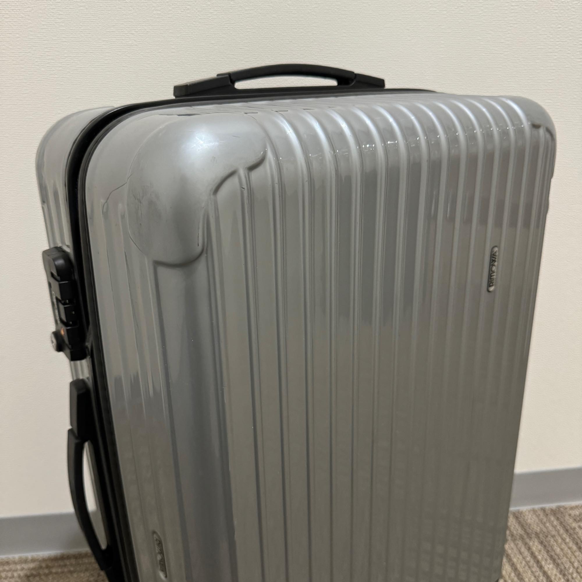 リモワ サルサ 中古美品 876.63-2 63リットル 4輪