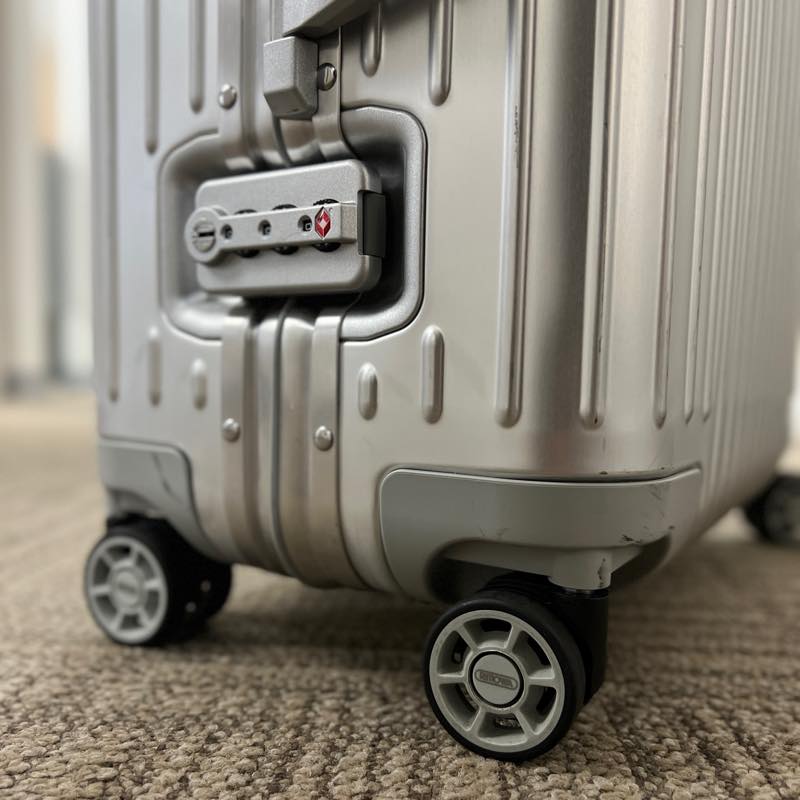 リモワ トパーズ 924.56.00.4-2 中古商品 45リットル 4輪