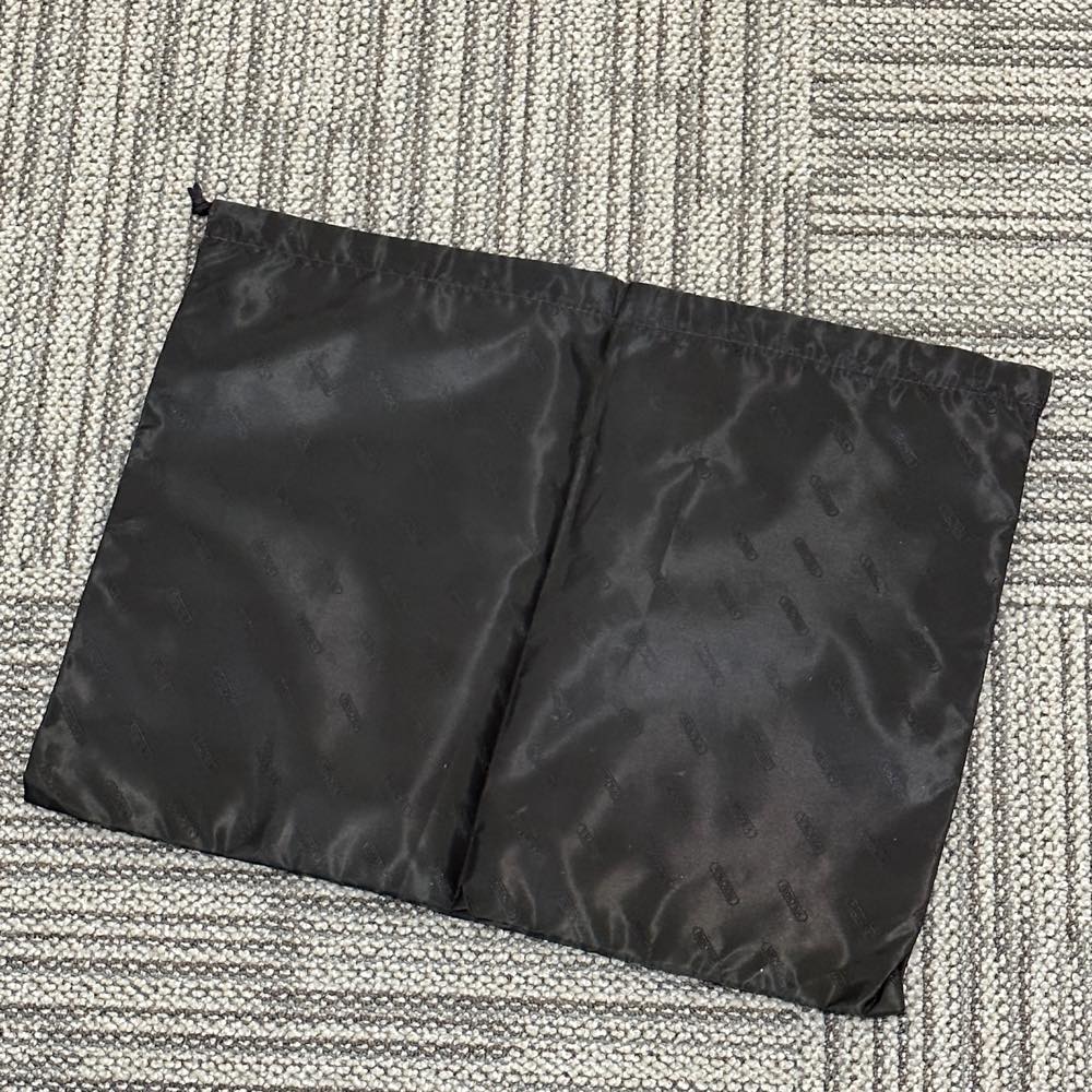 リモワ トパーズ チタニウム 中古美品 924.63.03.4-2 64リットル 4輪