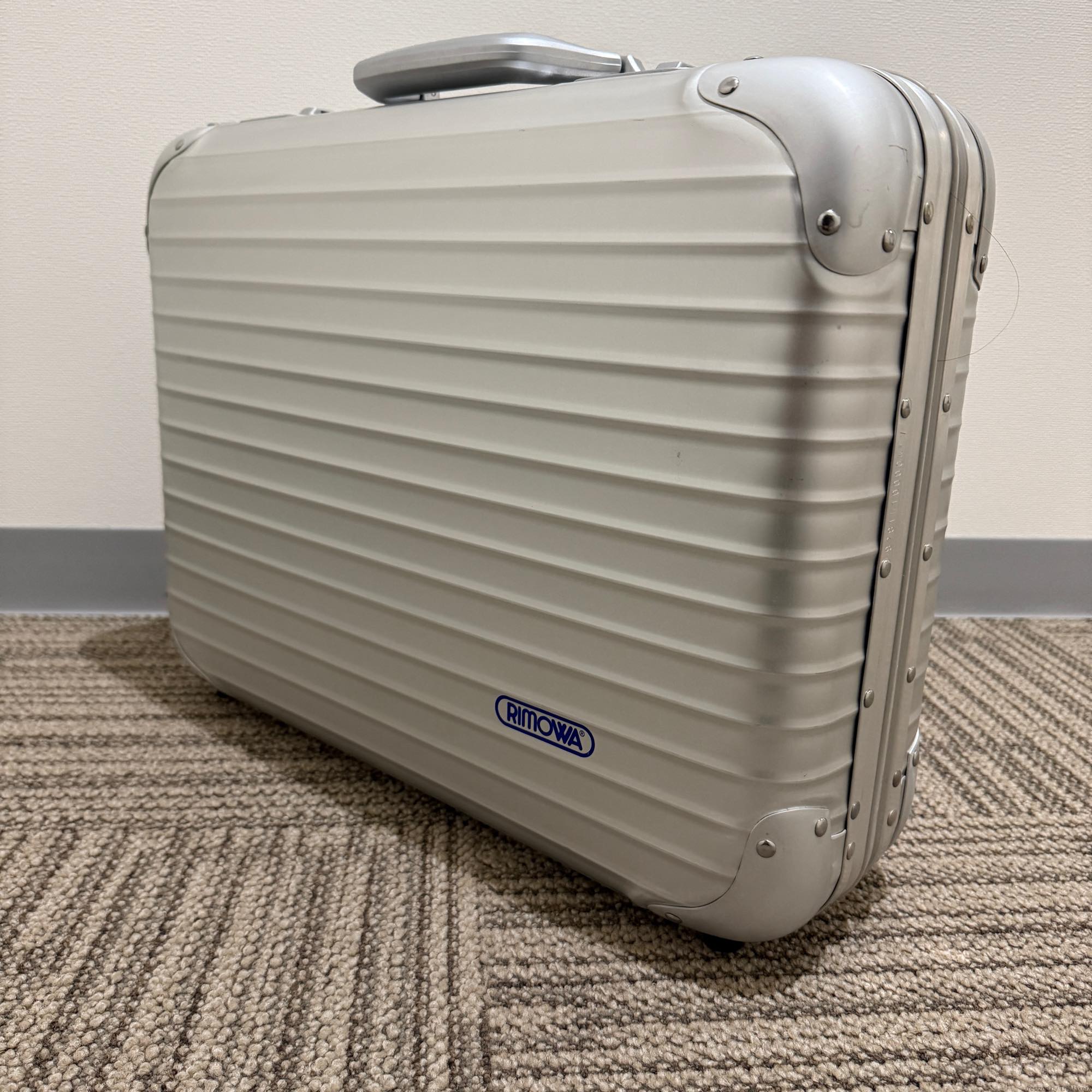 リモワ アタッシェケース 中古商品 928.14-2 22リットル