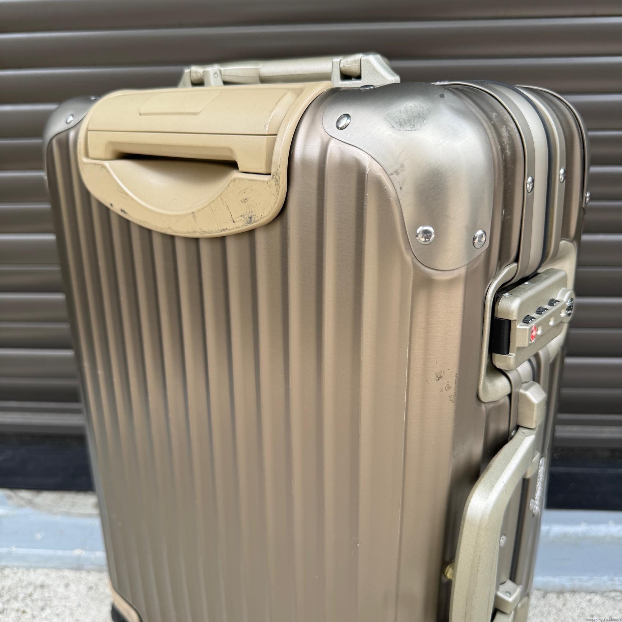 リモワ トパーズ 945.52-2 中古商品 32リットル 4輪