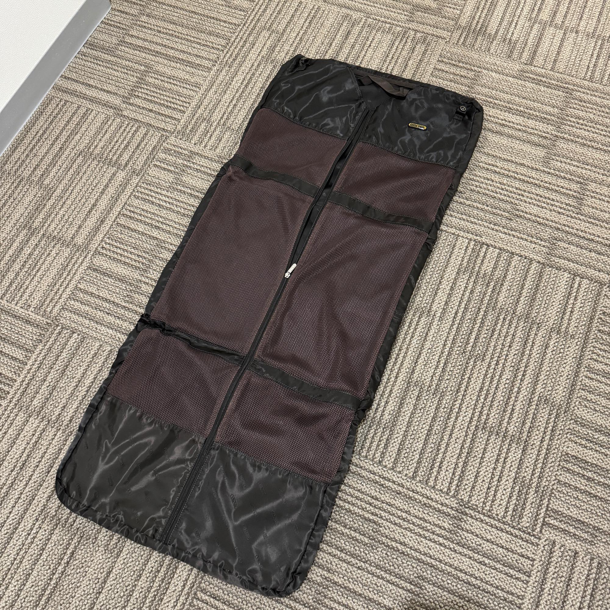 リモワ トパーズ 945.63-2 中古商品 64リットル 4輪