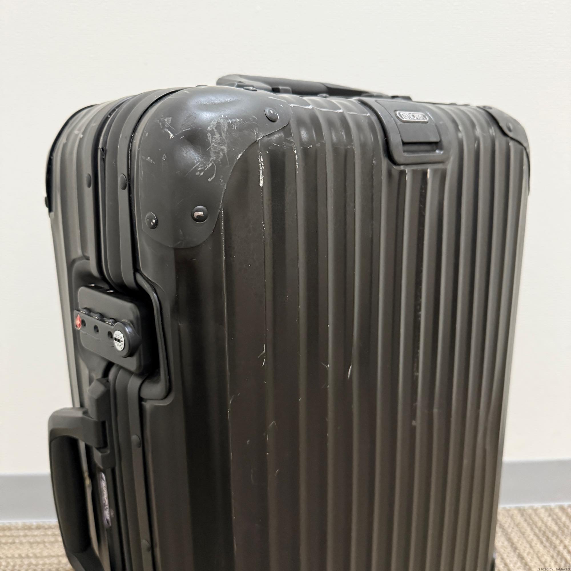 リモワ トパーズ ステルス 986.11-2 32リットル 中古商品 2輪
