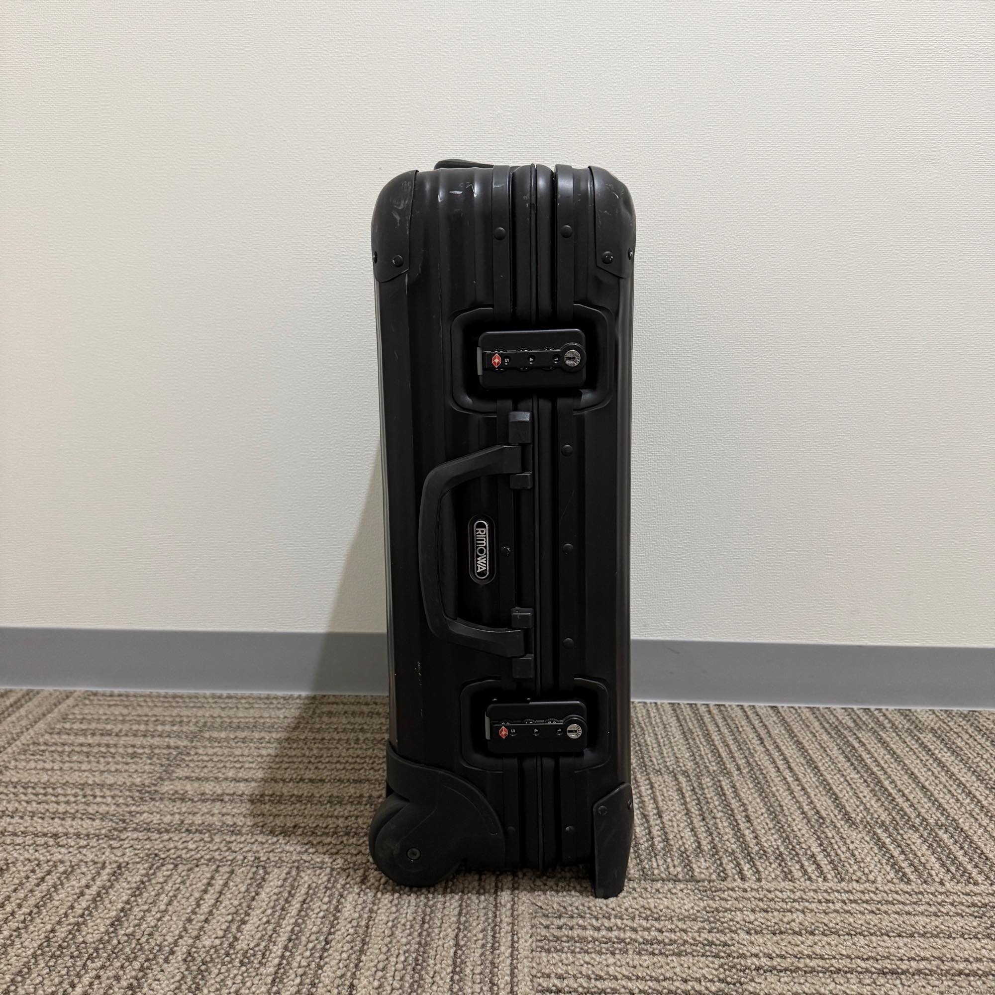 リモワ トパーズ ステルス 986.11-2 32リットル 中古商品 2輪
