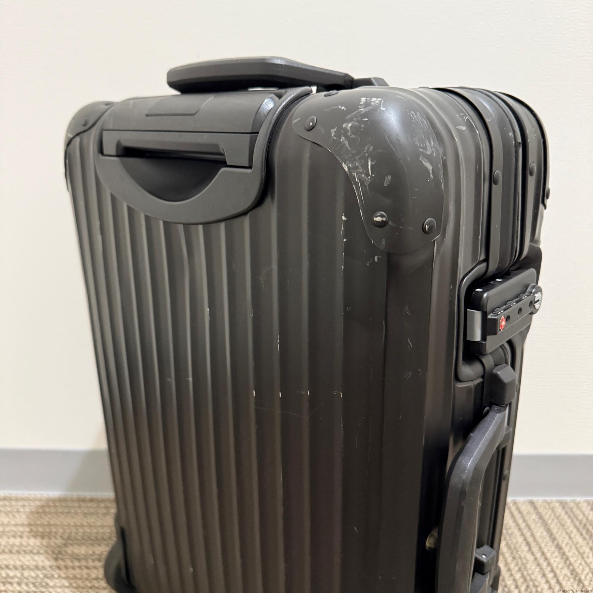 リモワ トパーズ ステルス 986.11-2 32リットル 中古商品 2輪