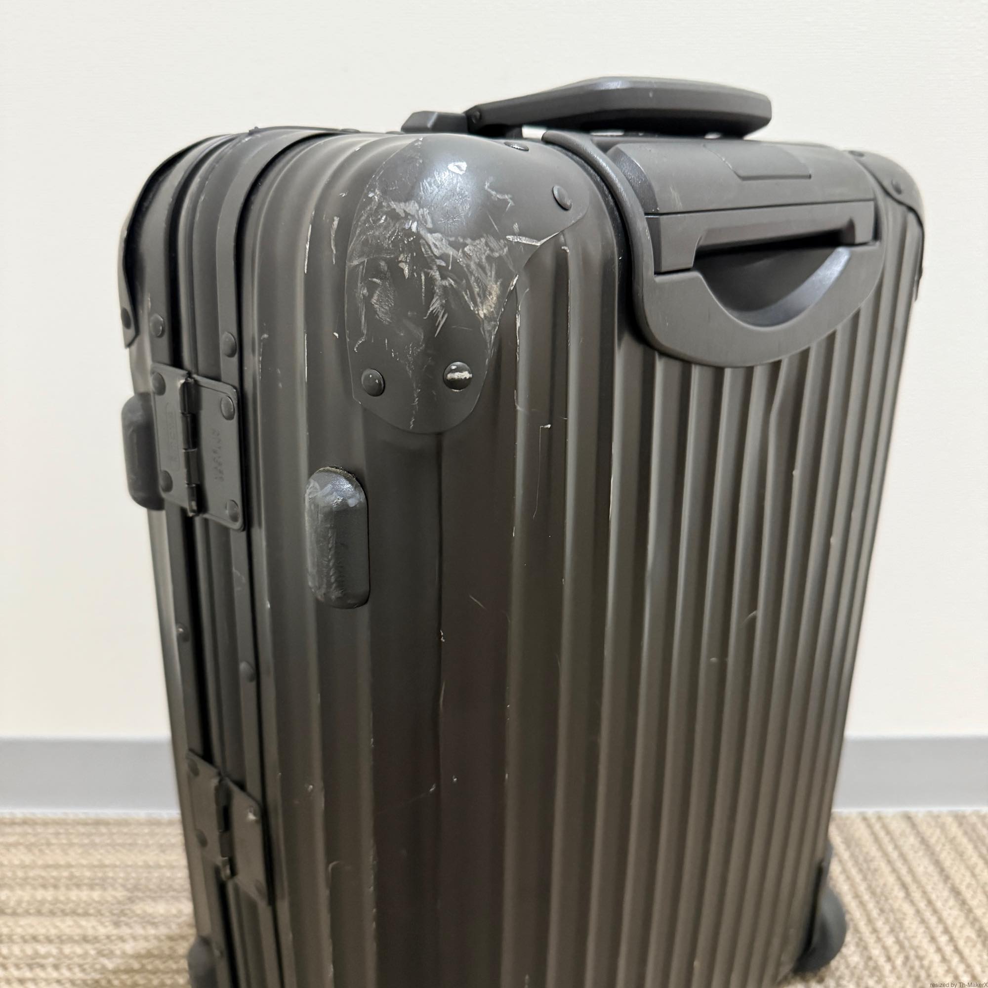 リモワ トパーズ ステルス 986.11-2 32リットル 中古商品 2輪