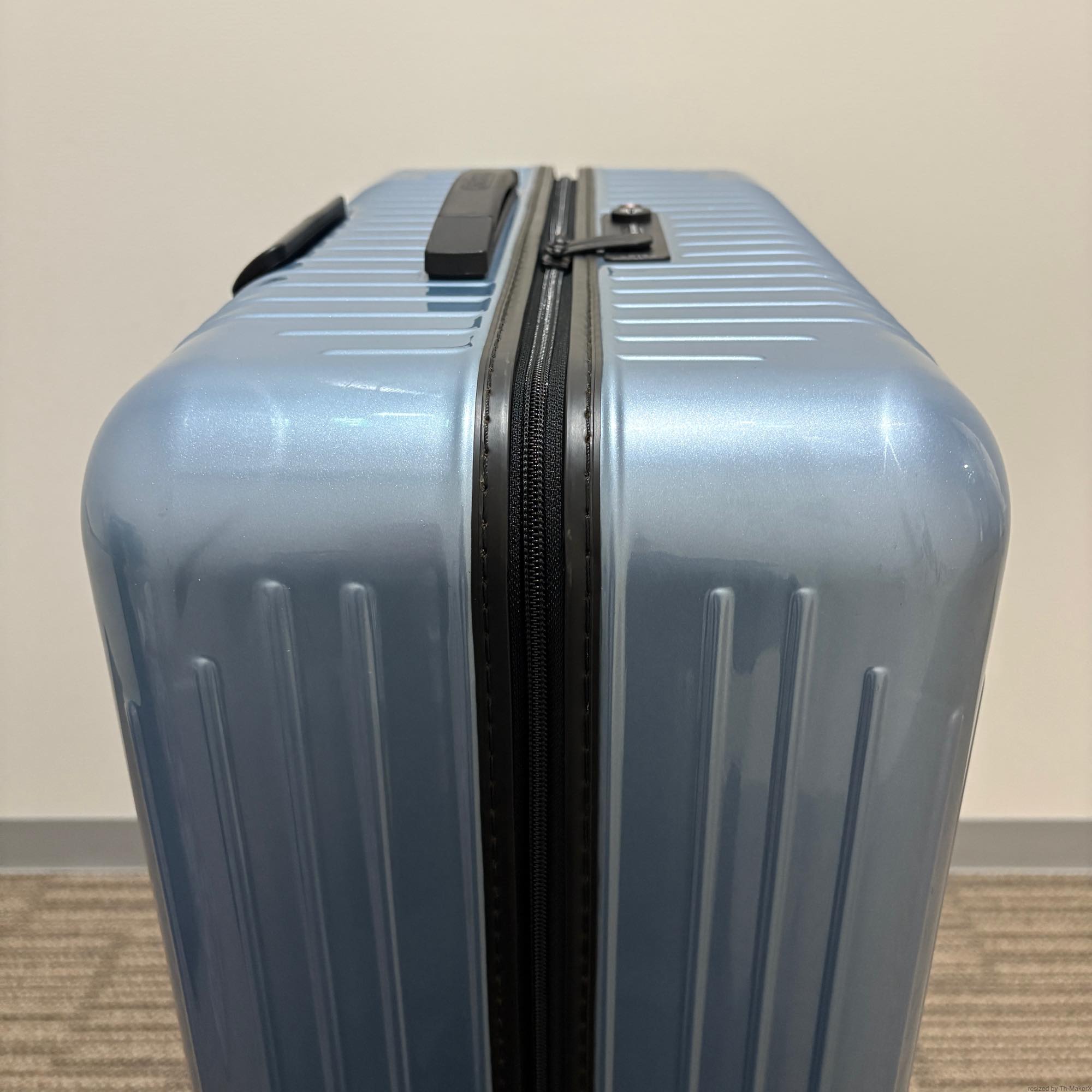 リモワ サルサ エアー 820.77-3 105リットル 中古美品 4輪